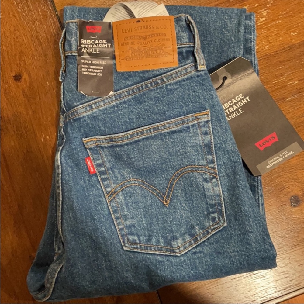 BNWT Levi’s ribcage straight ankle - 27 - Picture 4 of 4